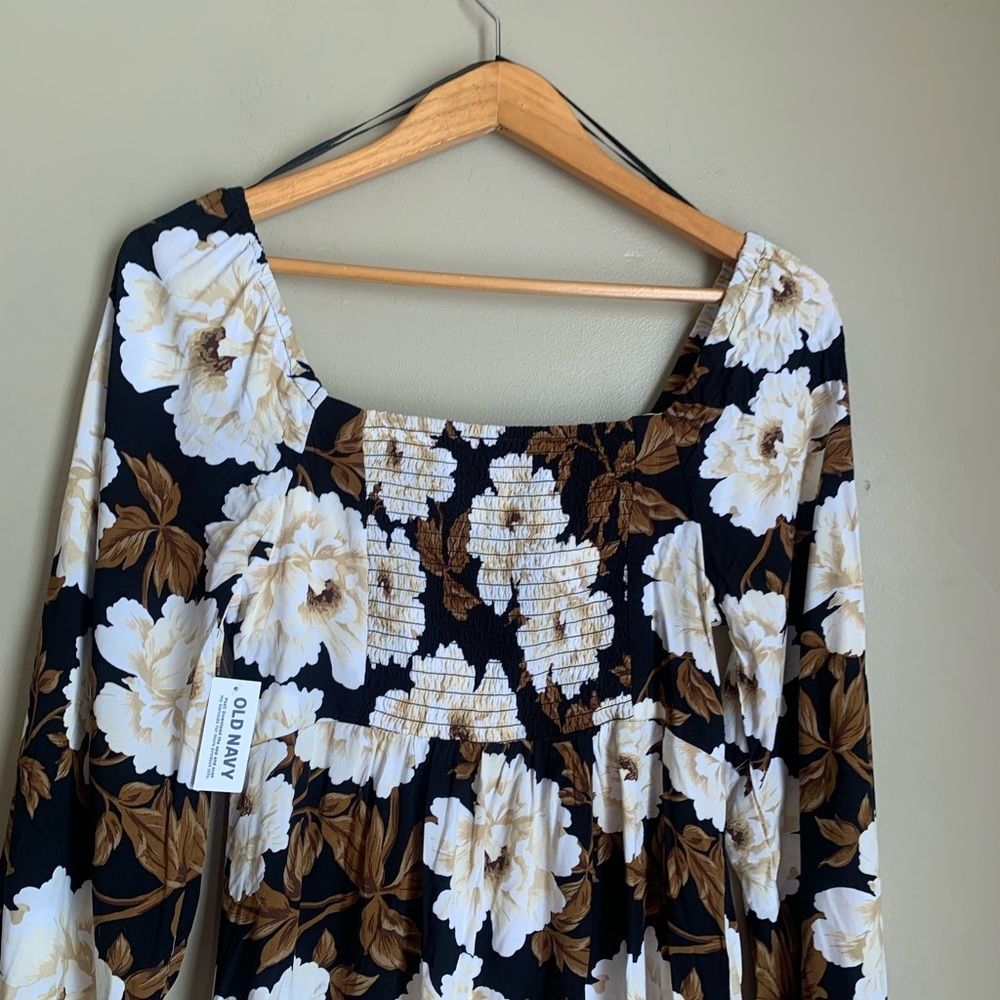 Old Navy Floral Smocked Maxi Dress Black Brown White Size Medium Empire NWT - Picture 8 of 10